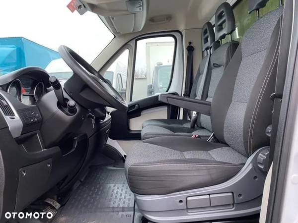 Fiat Ducato kontener z windą 2,3 150 KM klima - 7