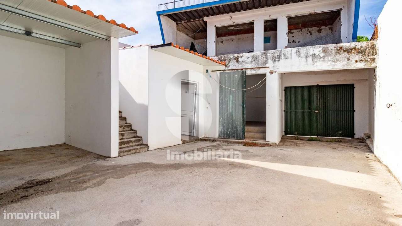 Moradia T5 | boxes para cavalos | Golegã-20