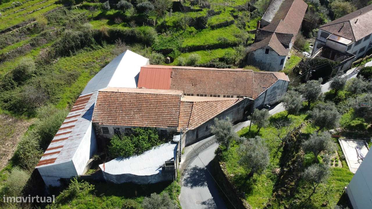 Armazém / Edifício Fabril -  Poldras - Covilhã - Grande imagem: 4/36