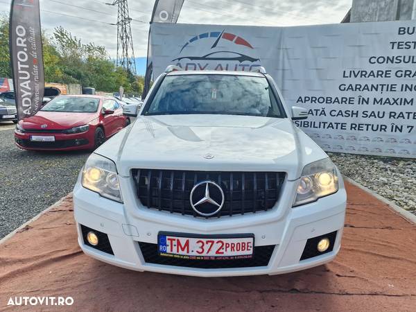 Mercedes-Benz GLK - 11