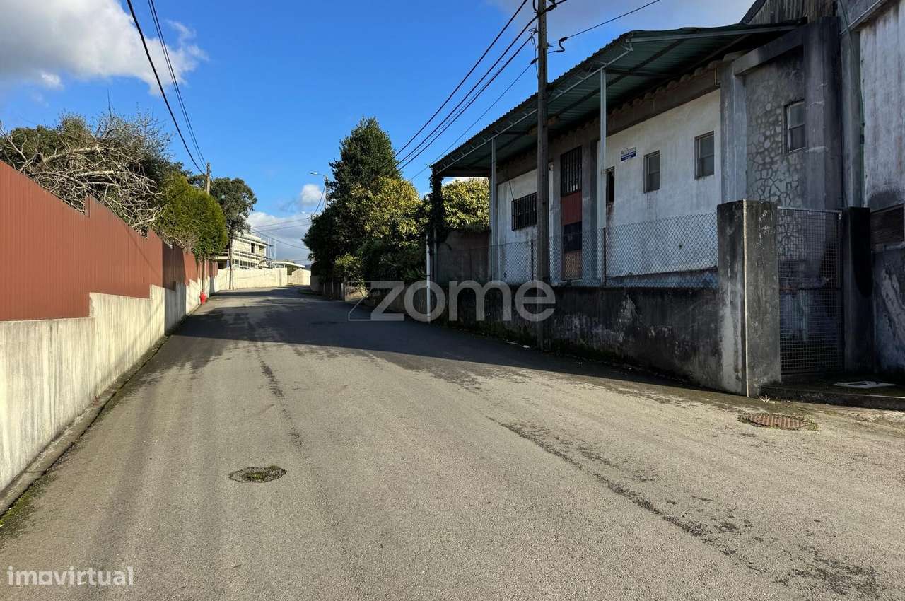 Terreno Industrial com ruína, em S. P de Oleiros, Sta Maria da Feira - Grande imagem: 5/26