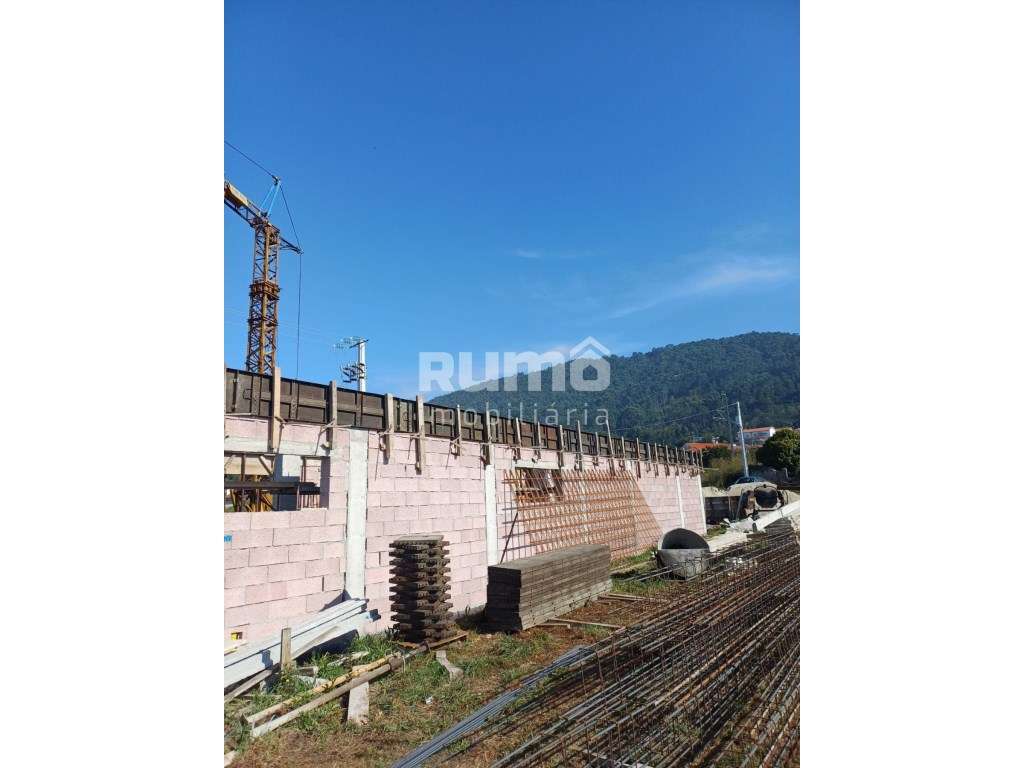 Moradia Unifamiliar V3 Térrea - Arquitetura Moderna-16