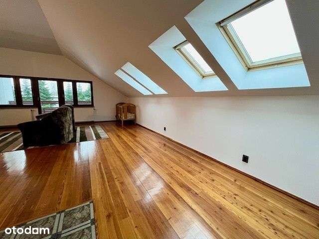 Dom + osobne mieszkanie + duża działka-6