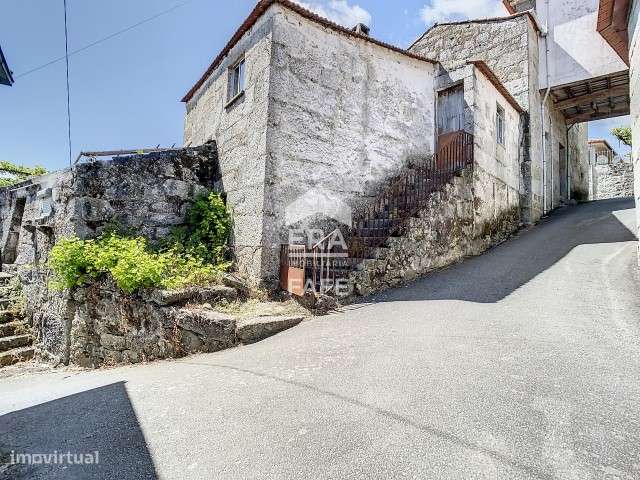 2 moradias geminadas em pedra para restauro - Grande imagem: 4/20