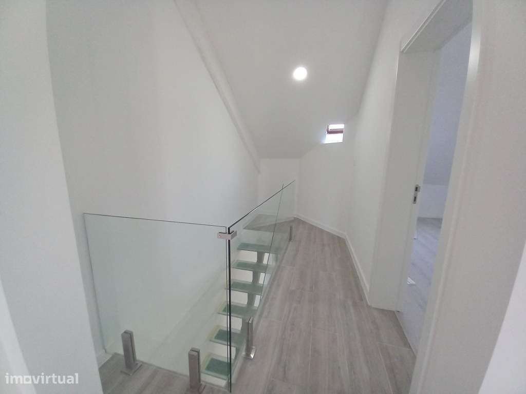 Apartamento T4 Venda em Costa da Caparica,Almada-12