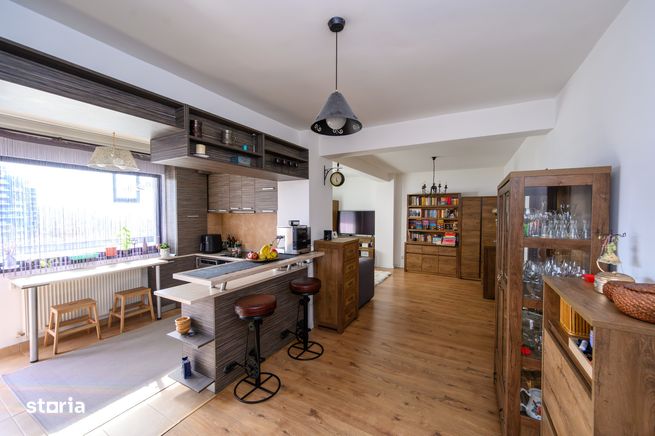 Apartament de trei camere la cheie!!-8