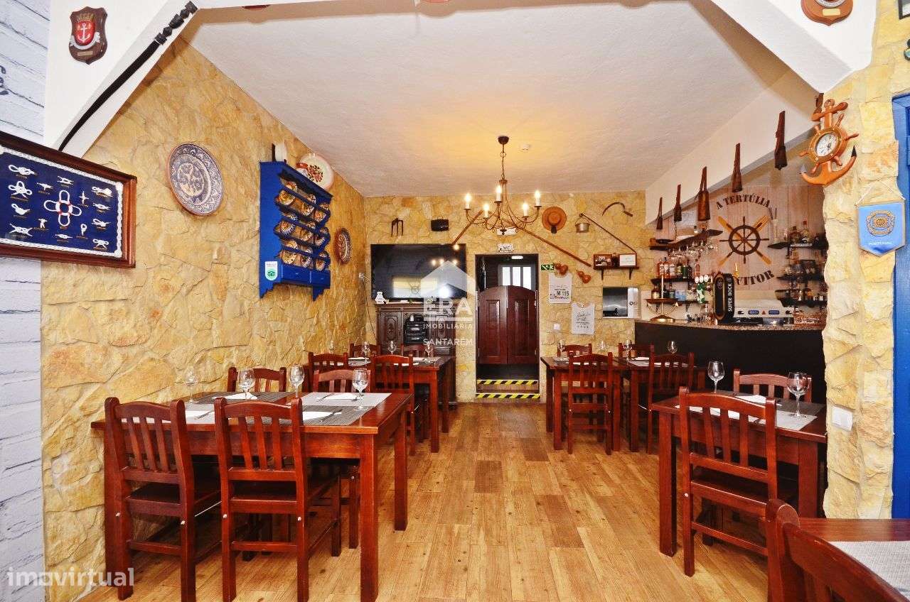 Restaurante situado no Centro de Alcanhões - Grande imagem: 4/18