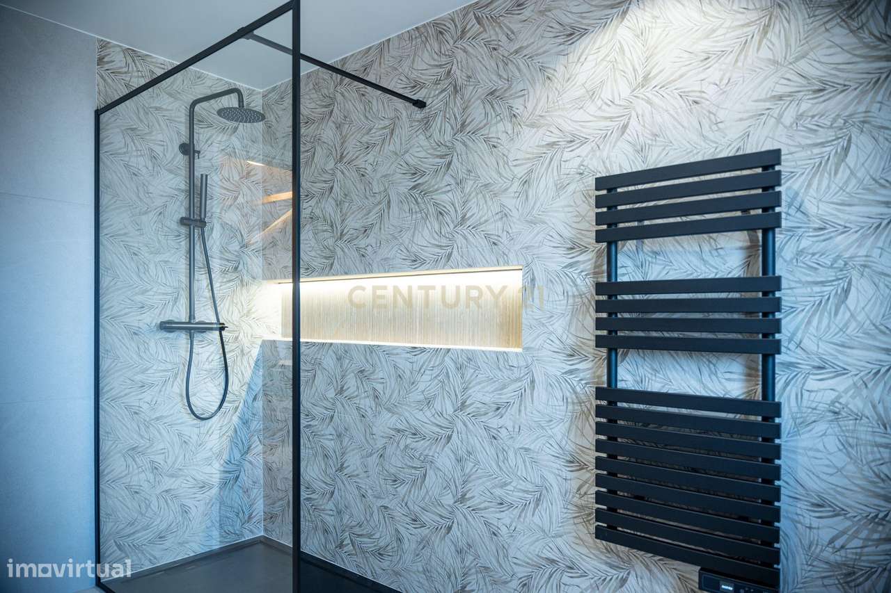 Moradia de Luxo com Piscina Aquecida e Jacuzzi Junto à Praia da Vieira-36