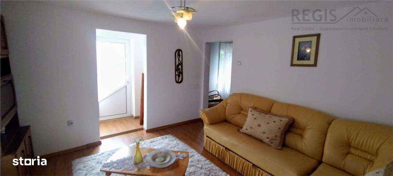 Casa renovata 4 camere cu teren 1800m Smeeni - Imagine principală: 2/20