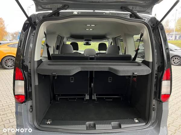 Ford Tourneo Connect Grand - 3