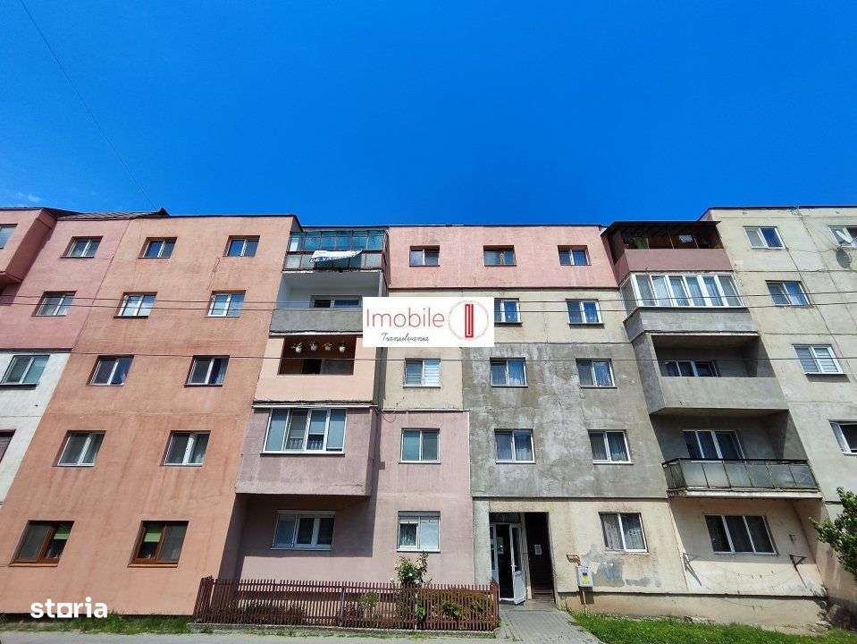 Apartament 3 camere Huedin  | Piata Republicii - Imagine principală: 5/11