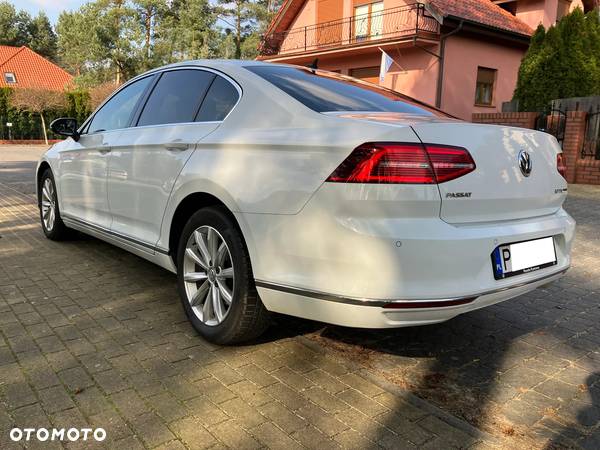 Volkswagen Passat 2.0 TDI BMT Highline - 4