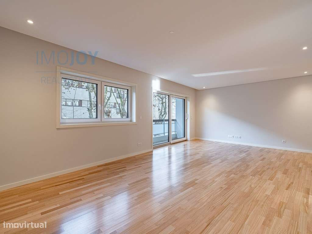 Fantástico Apartamento T3 para Venda no Porto - Grande imagem: 3/29