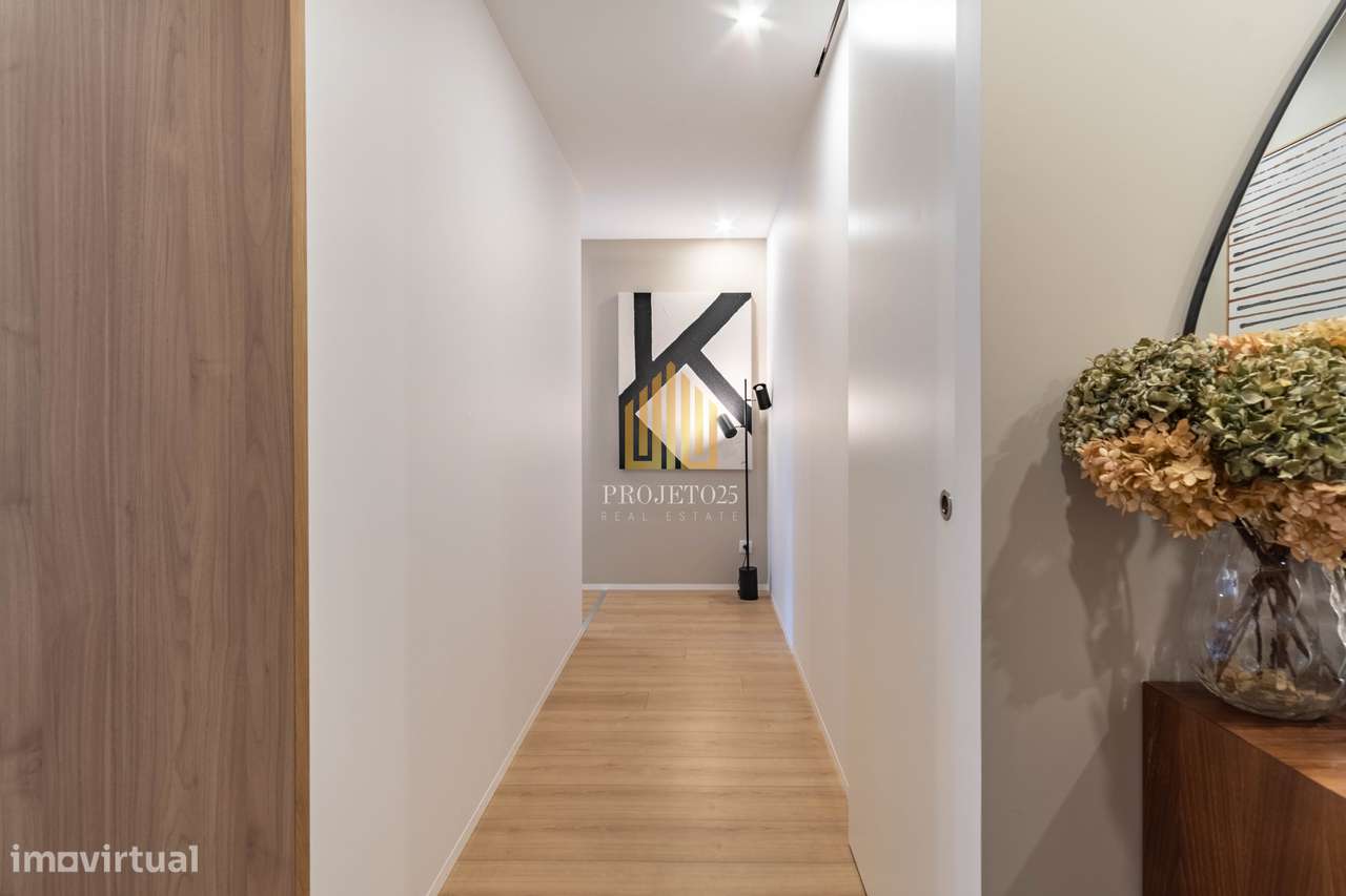 Luxuoso T2 Green Terrace, com grande varanda, zonas verdes e jardins.-7