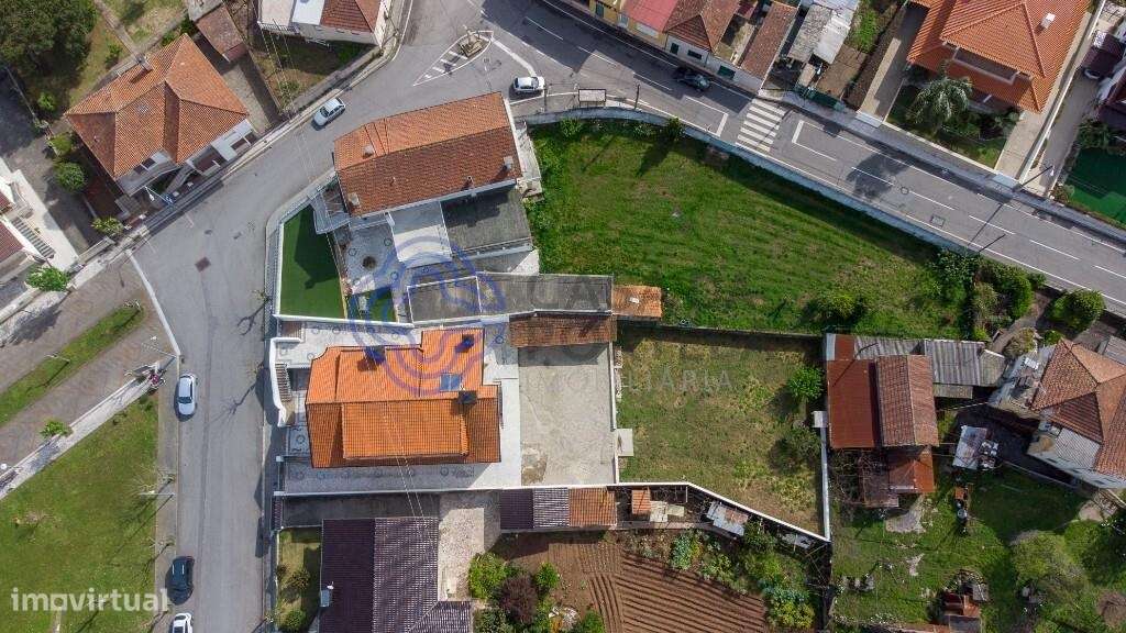 Moradia com excelentes acessos a Gaia e Porto - Grande imagem: 2/59