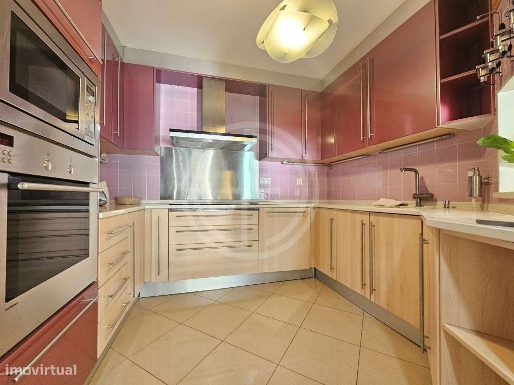 Moradia T3 com piscina e jardim comuns na Marina de Vilamoura-10
