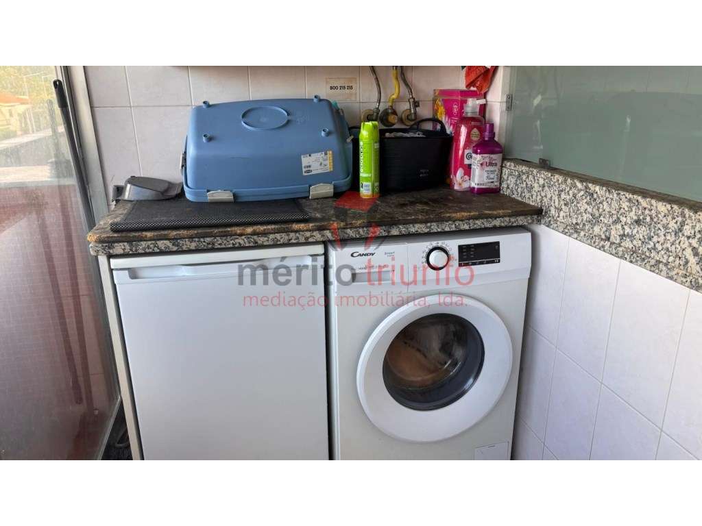 Oferta da escritura e Registo - Ap. T3 - Vila das Aves-14