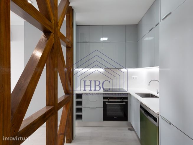 APARTAMENTO T2 RENOVADO, PRÓXIMO DO JARDIM DO PRÍNCIPE REAL-6