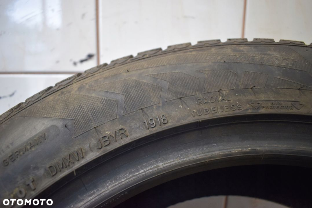 R16 205/60 Goodyear Ultragrip 8 Performance RSC - 5