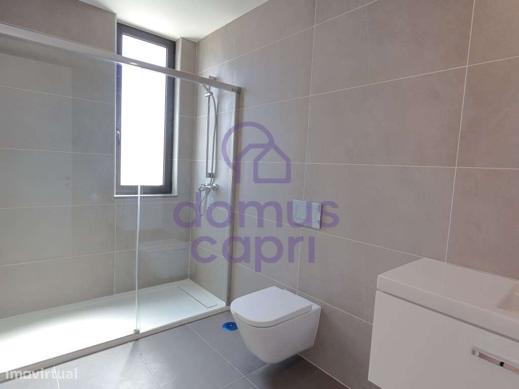 Moradia T3 com Vista Mar, Piscina e Estacionamento em Fuzeta-23