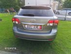 Toyota Avensis Combi 2.0 D-4D Comfort - 10