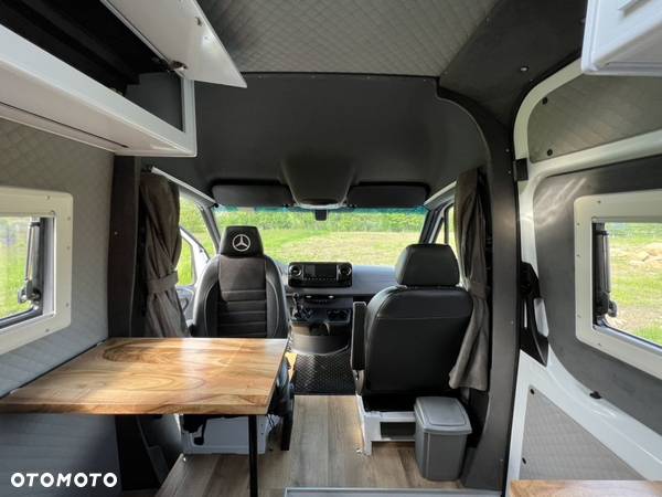 Mercedes-Benz Sprinter - 22