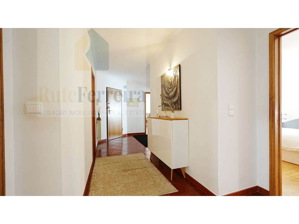 Já viu a área deste apartamento T3 com terraço- Mafra !!-10