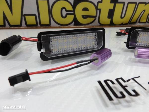 Suporte De Lâmpada De Matricula Com Led Branco Para Porsche Carrera GT, 911 Carrera 996, 997, GT2, GT3, Boxster 987, Cayene 9PA, Cayman 987C, Seat Altea / Exeo / Exeo ST, Ibiza 6J, Leon 1P, Audi TT 8N 2-doors 1999-2006, VW EOS, Golf 4, 5, 6, 7, Lupo, Passat 3C, CC, Phaeton, Scirocco, Polo 6N2, 9N,9N3, Beetle, Passat B6, B7, Skoda Superb 3T 4-drs Sedan 2008. - 13