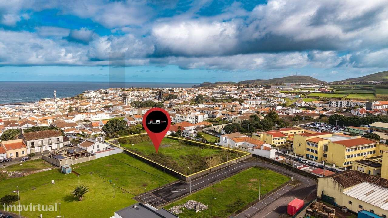 Terreno Urbano no Centro da Ribeira Grande com 3530 m2 - Grande imagem: 4/11