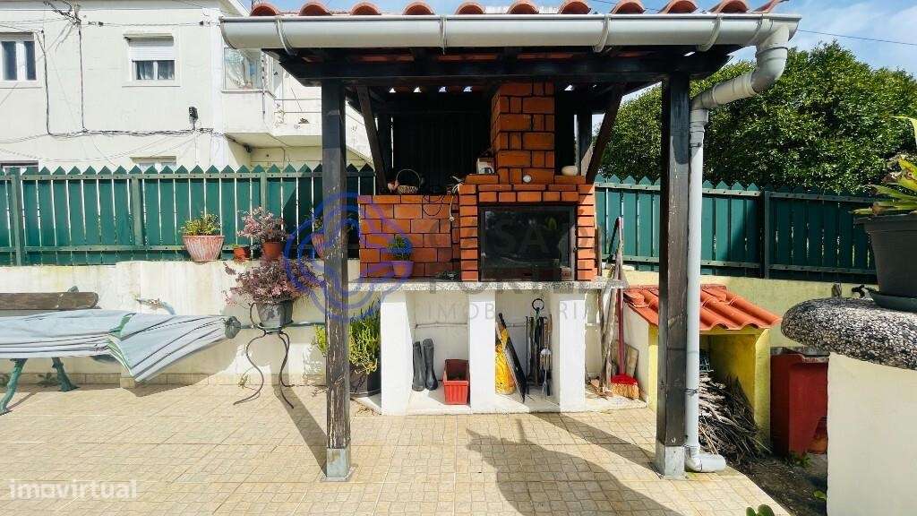 Moradia Exclusiva em Zona Tranquila de Ceira - Grande imagem: 4/31