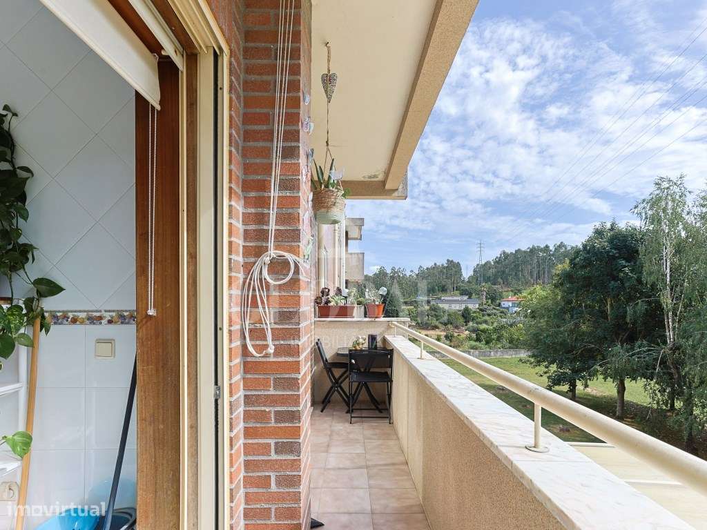 APARTAMENTO T3 SERZEDO-5