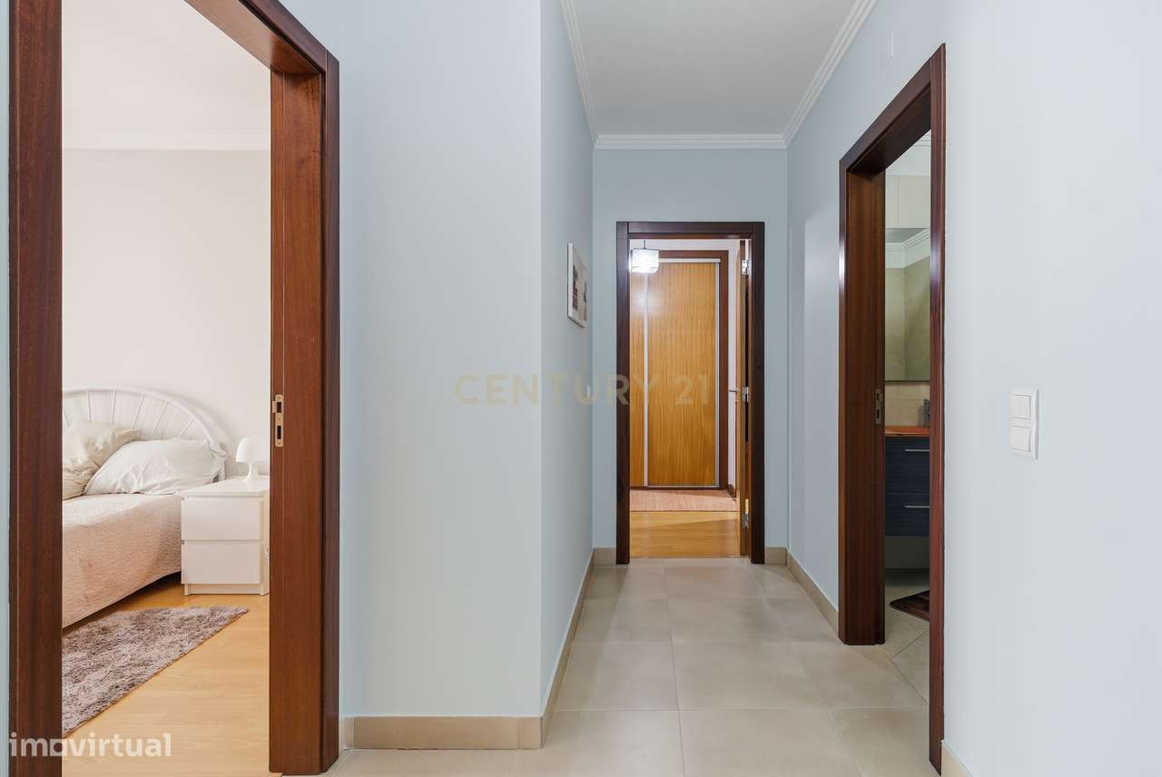 Apartamento T3 com terraço e churrasqueira – Merceana, Alenquer-13