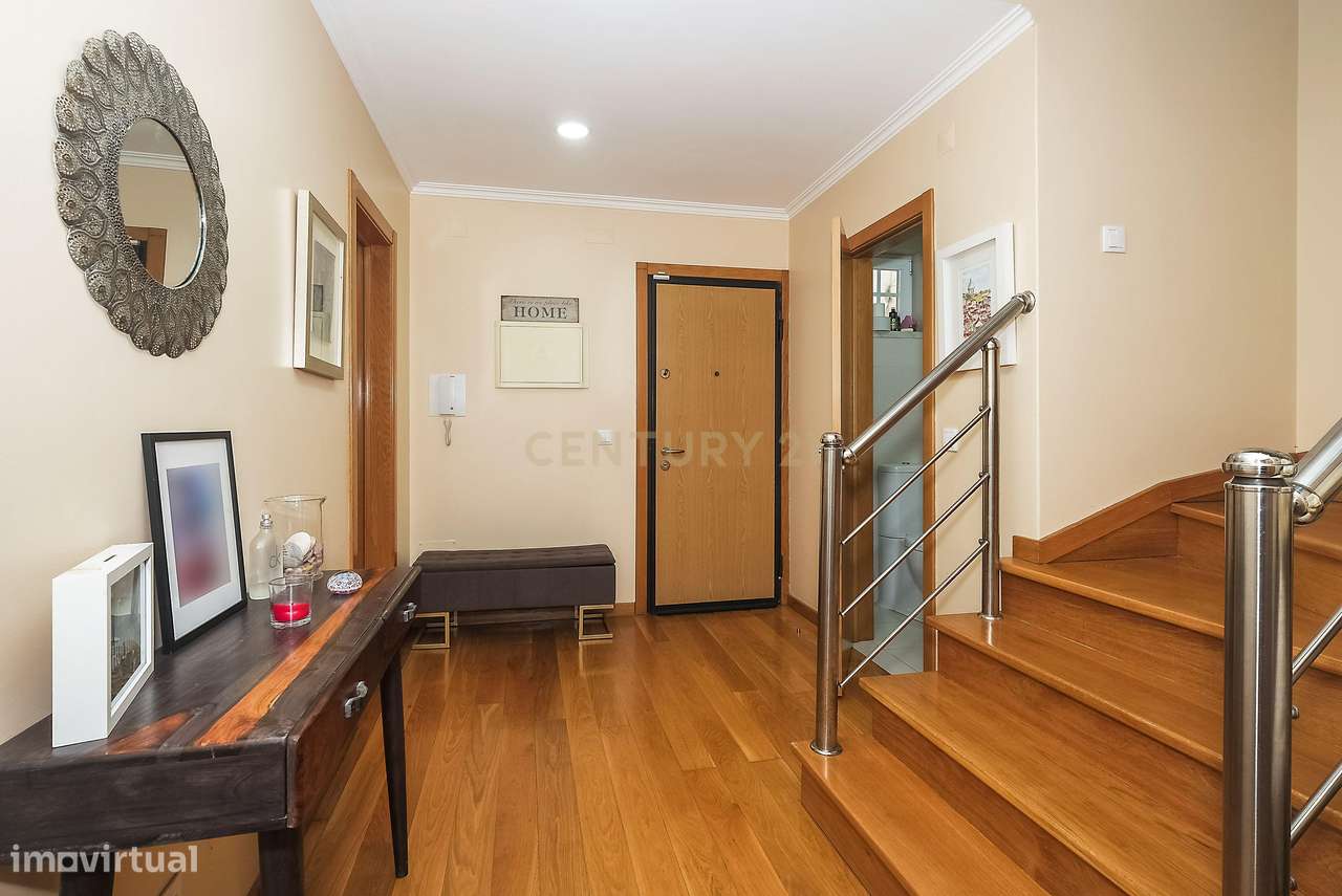 Moradia T3 em Condomínio fechado-10