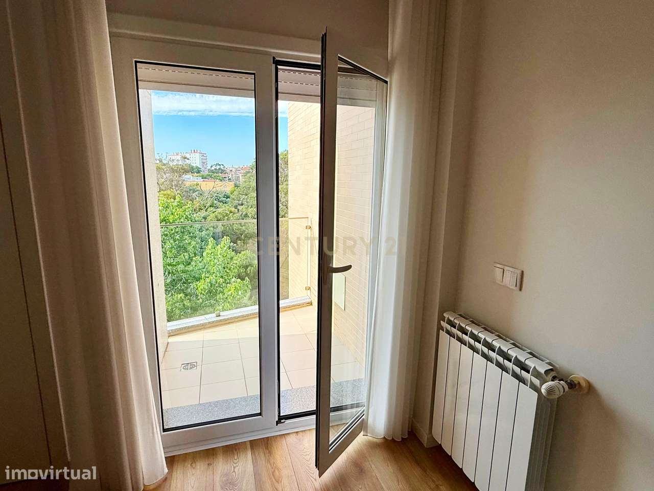 Apartamento T3 moderno e luminoso a 15 minutos da praia | Parede (Casc-12