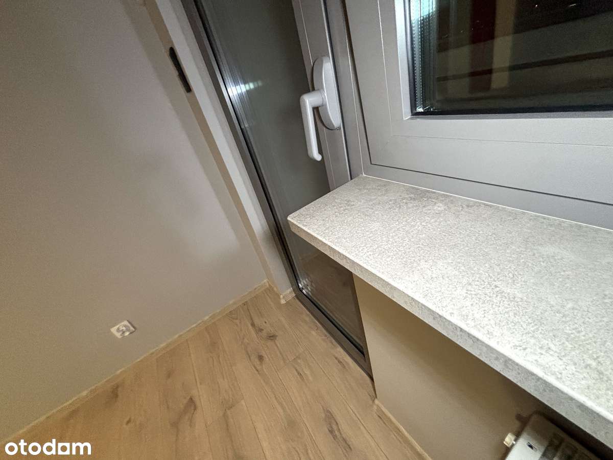 OKAZJA 2 POKOJE Będzin, os. Syberka ul. Skalskiego - spiżarka/balkon-6