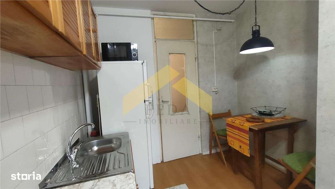 Apartament 2 camere de inchiriat Micalaca - Imagine principală: 3/8