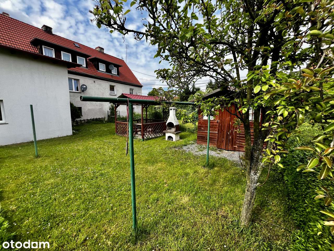 Duże mieszkanie 5 pokoi komórka garaż i ogródek altanka-18