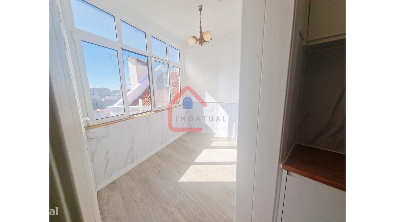 Apartamento T2 na Graça em Lisboa-20