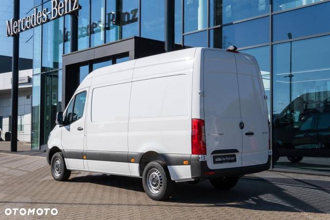 Mercedes-Benz Sprinter - 3