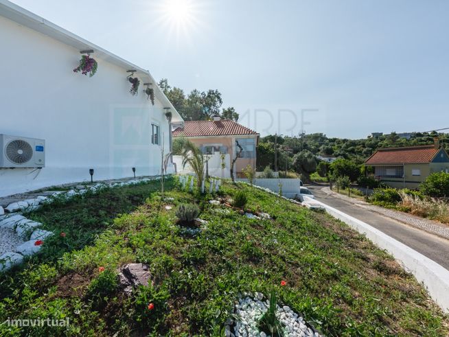 Moradia Térrea T2+1 com Vista Rio em Alhandra-32