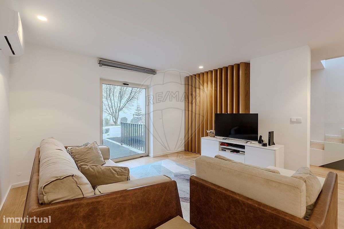 Moradia T4 para venda-4