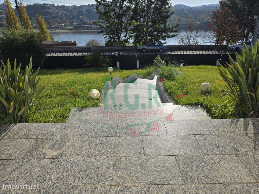 Moradia Isolada T3 | Piscina | Vistas Rio | 5 Min Porto - Grande imagem: 4/60