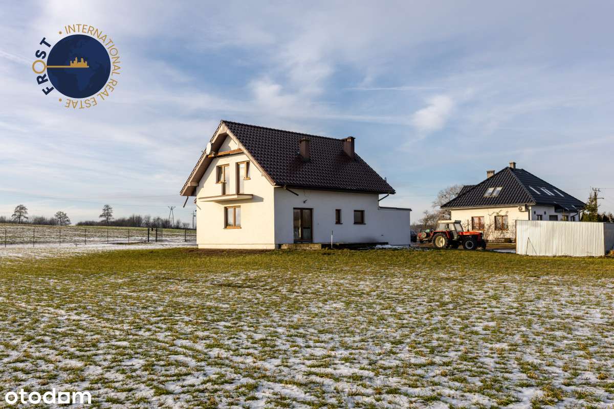 Dom na bardzo dużej działce obok jeziora i lasu-18