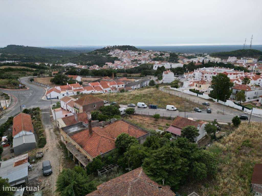 Moradia com Antiga padaria-40