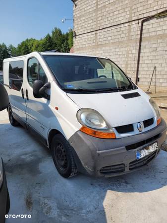 RENAULT TRAFIC 2 II fotel kanapa deska kokpit podsufitka boczek podłokietnik licznik panel szyb stacyjka zestaw startowy - 2