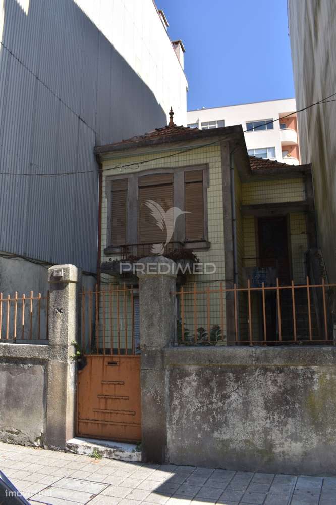 Prédio à Ramada Alta/Boavista - Grande imagem: 5/8