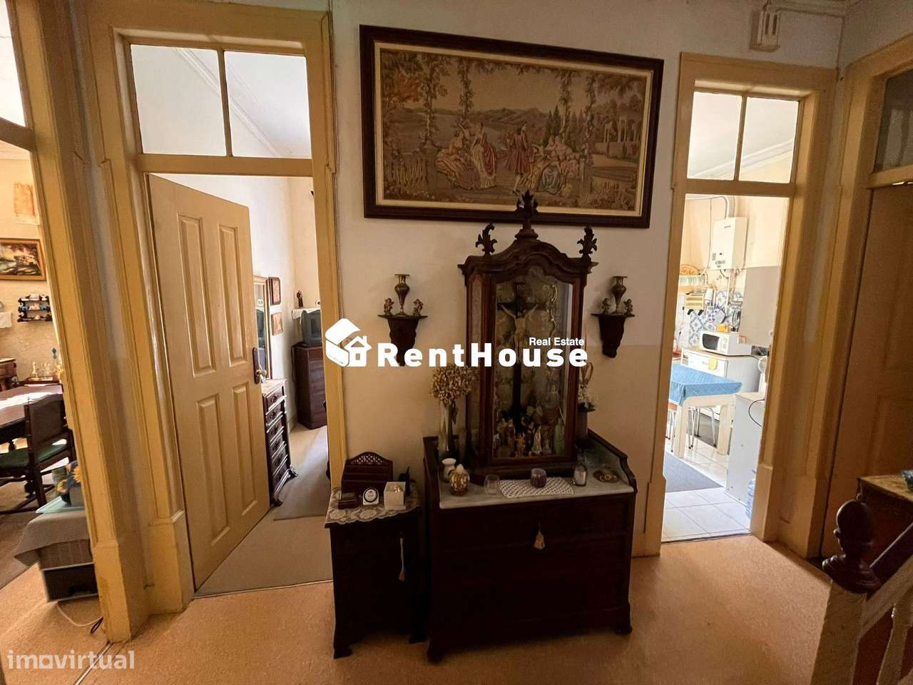 Moradia centenária no Estilo Senhorial com vistas de MAR-10