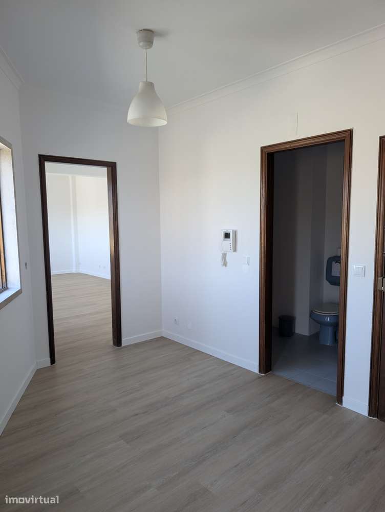 Atelier de 40m² com lugar de estacionamento e acessibilidade. - Grande imagem: 5/10