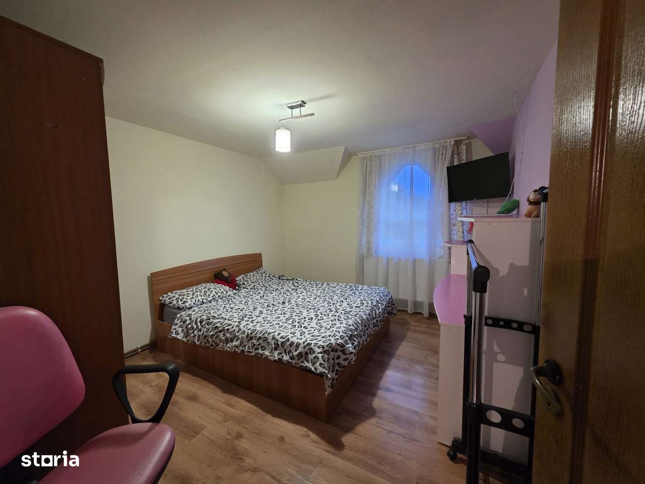 Casă de vânzare în Bârșău, comuna Hărău – la doar 15 km de Mun Deva-9