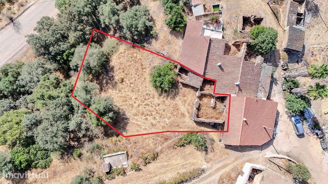 TERRENO COM RUINA + 3 TERRENOS RÚSTICOS - Grande imagem: 2/7